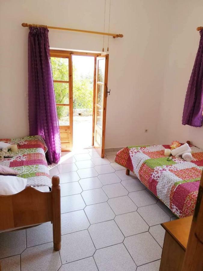 Theasea House With Garden Apartment Riglia Екстериор снимка